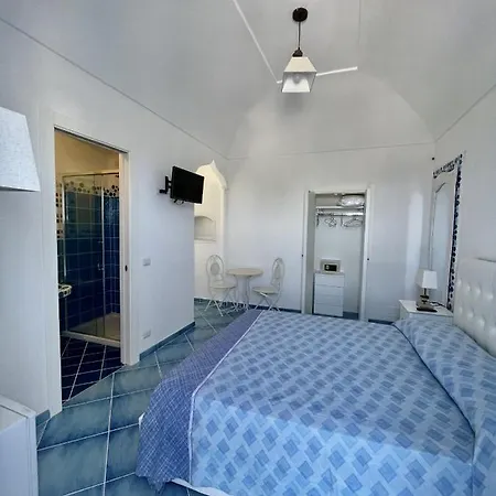 Le Di Sara Bed and Breakfast Πόντσα